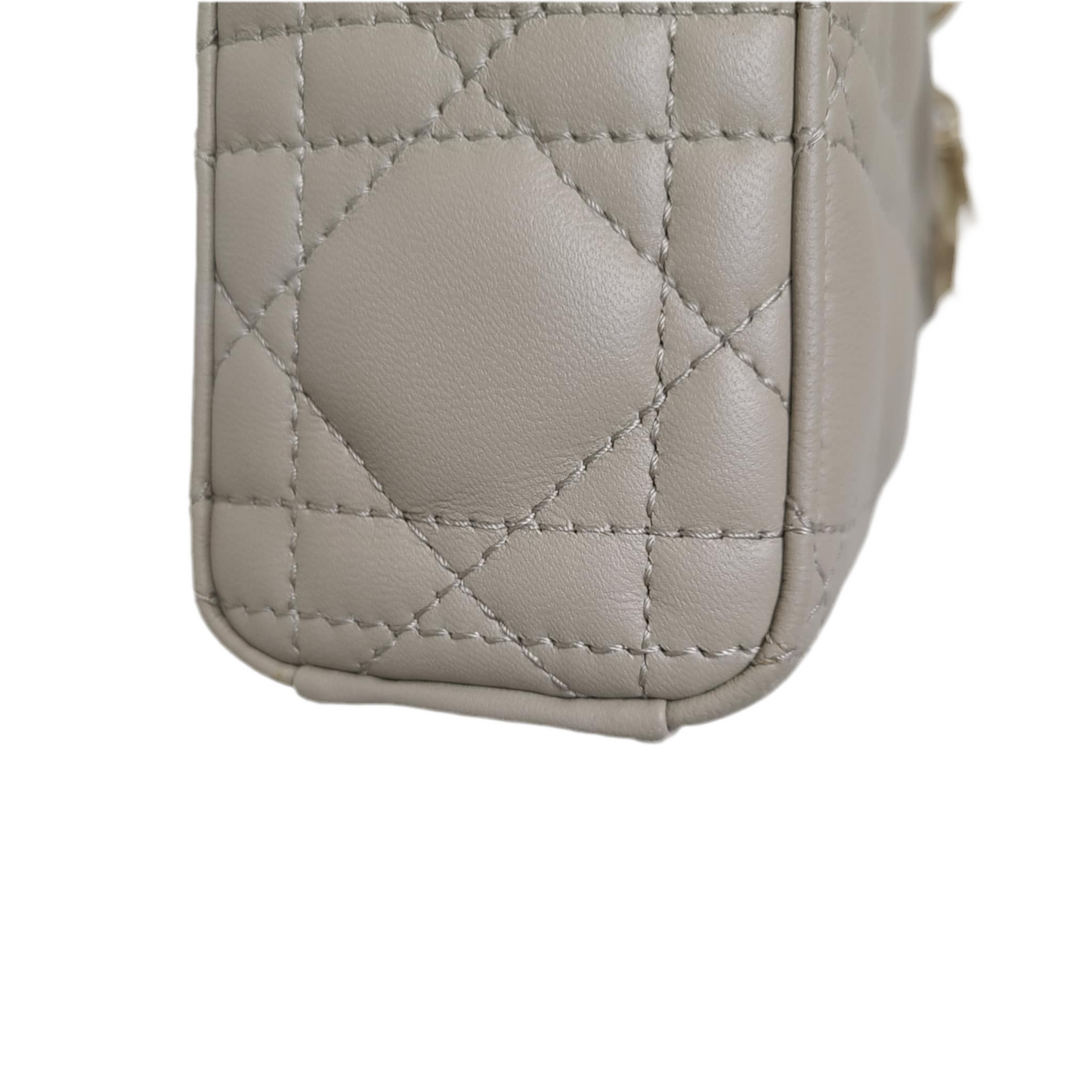 Dior D Joy Medium