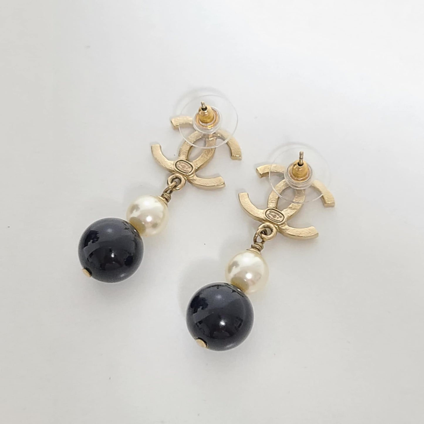 Chanel Bicolor CC Pearl Drop Earring