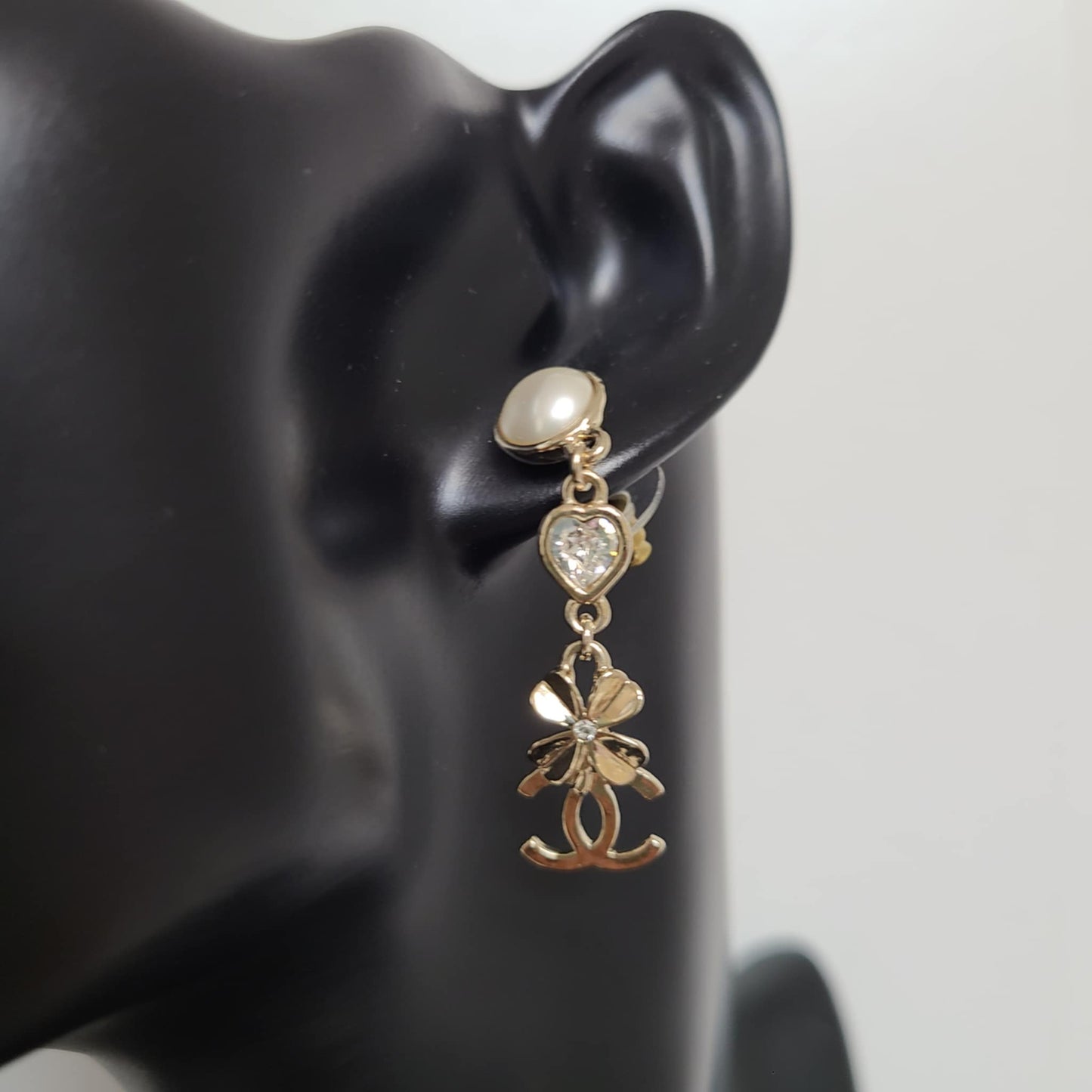Chanel Crystal Pearl Shamrock CC Heart Drop Earring