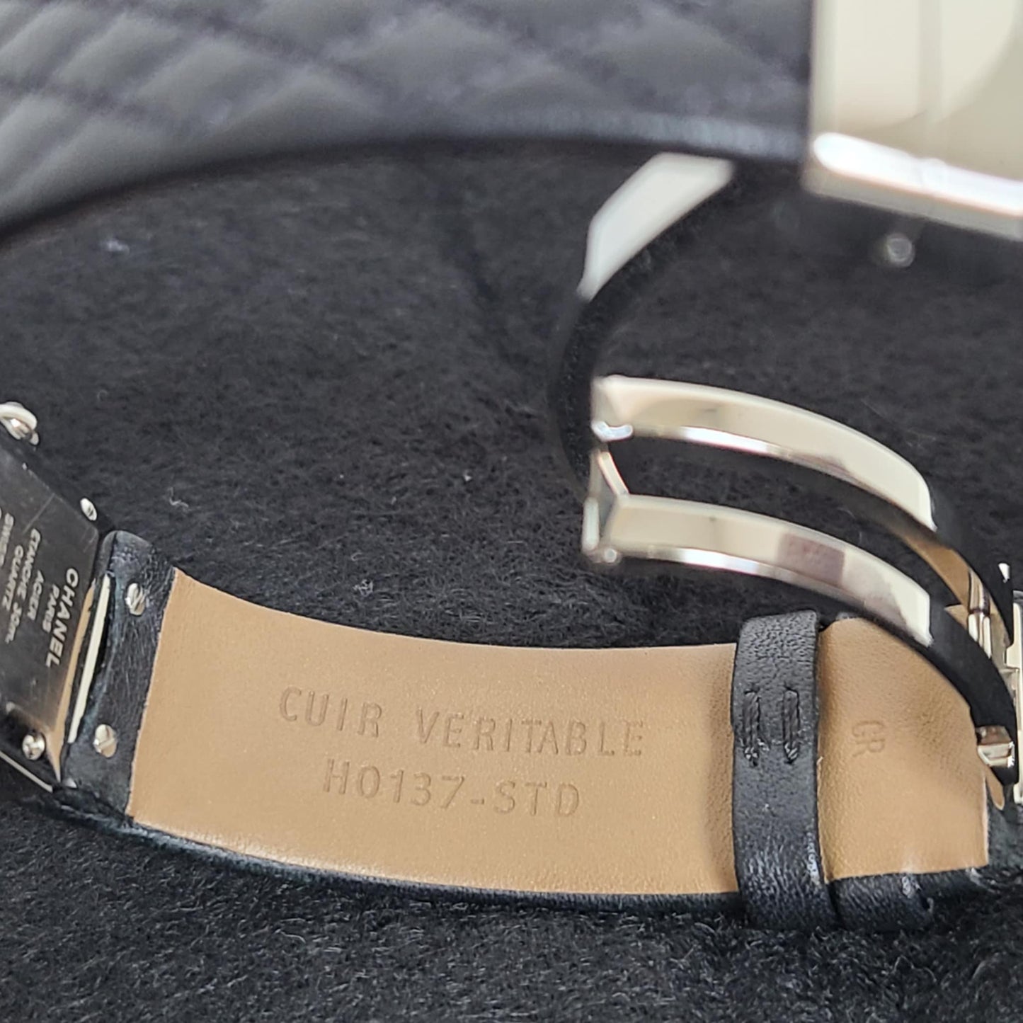 Chanel Matelasse SS Patent Leather Strap Black Dial Women's Quartz