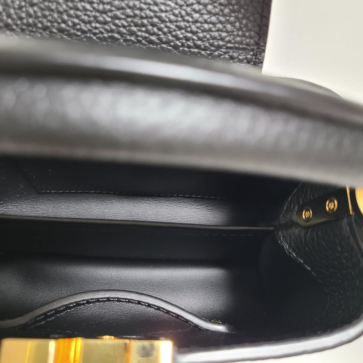 Louis Vuitton Mini Capucines in black Taurillon Leather