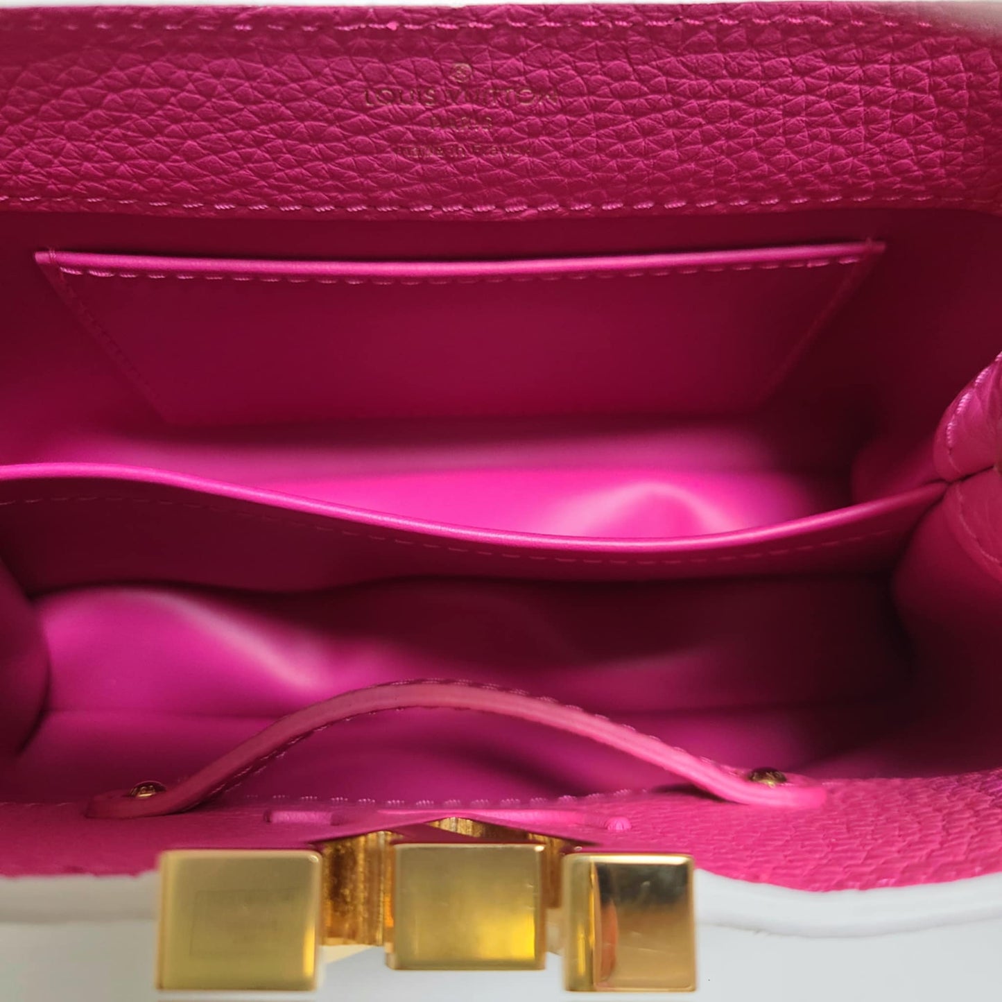 Louis Vuitton Capucines Capushell Mini