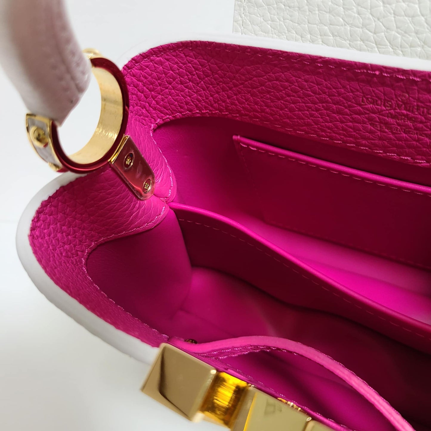 Louis Vuitton Capucines Capushell Mini