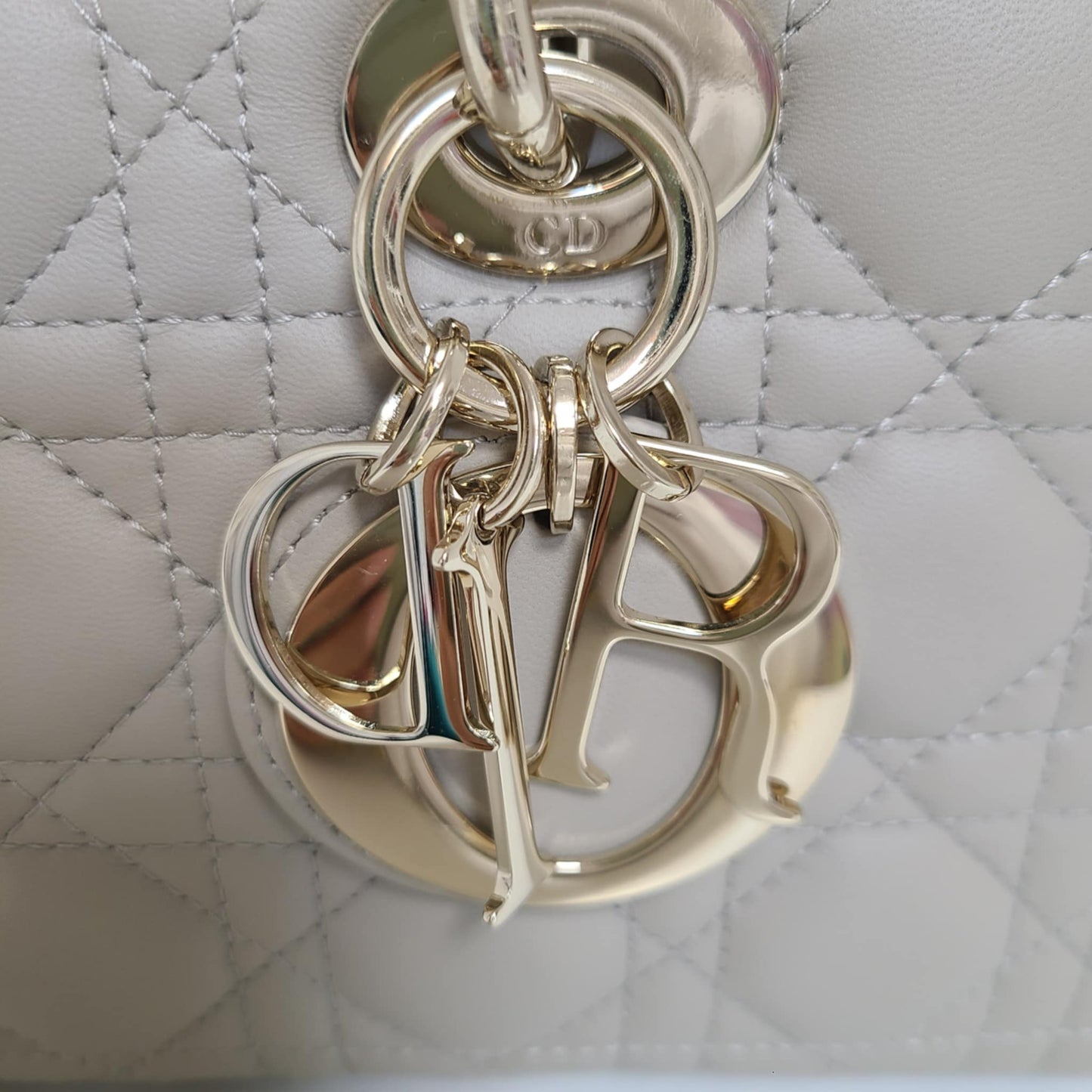 Dior D Joy Medium
