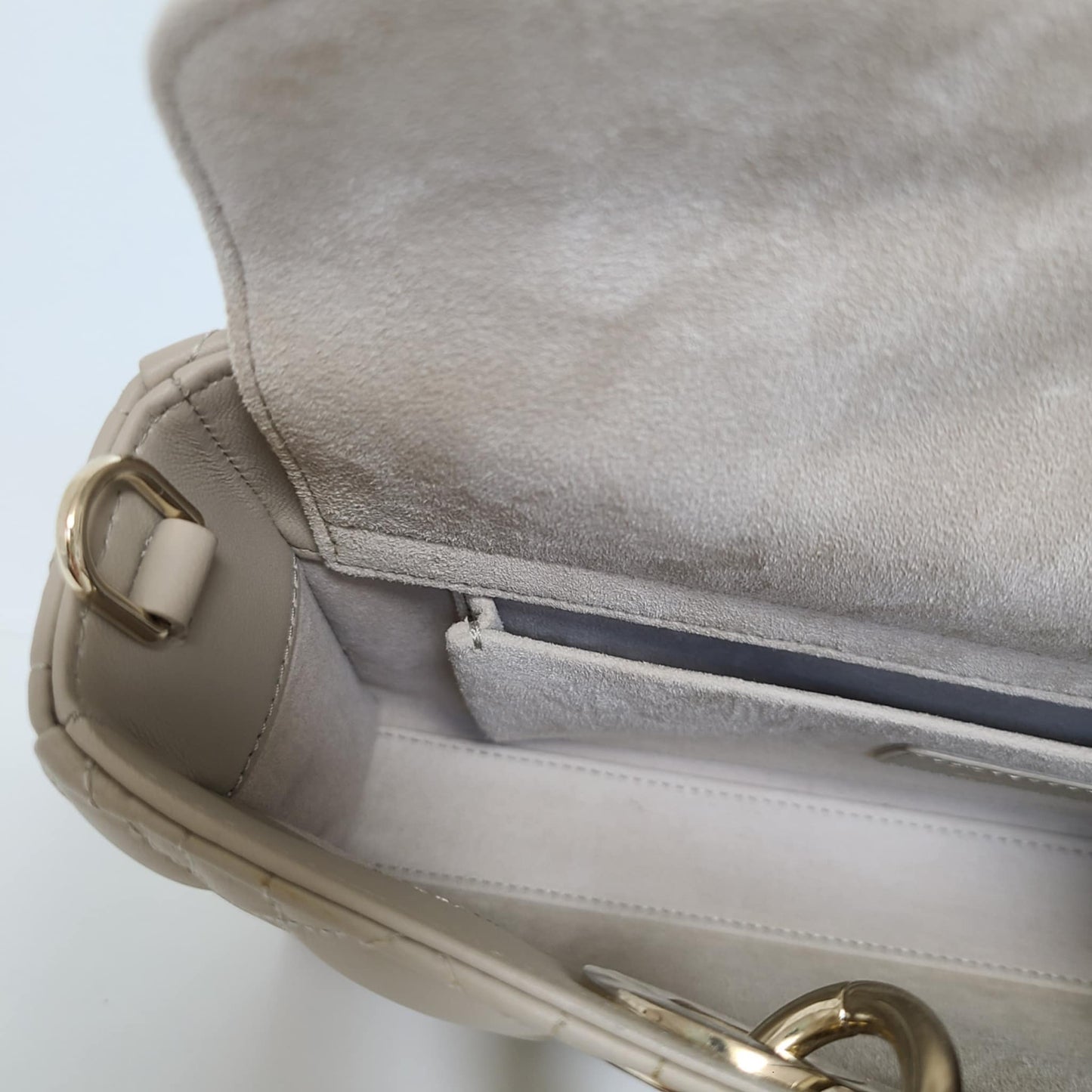 Dior D Joy Medium