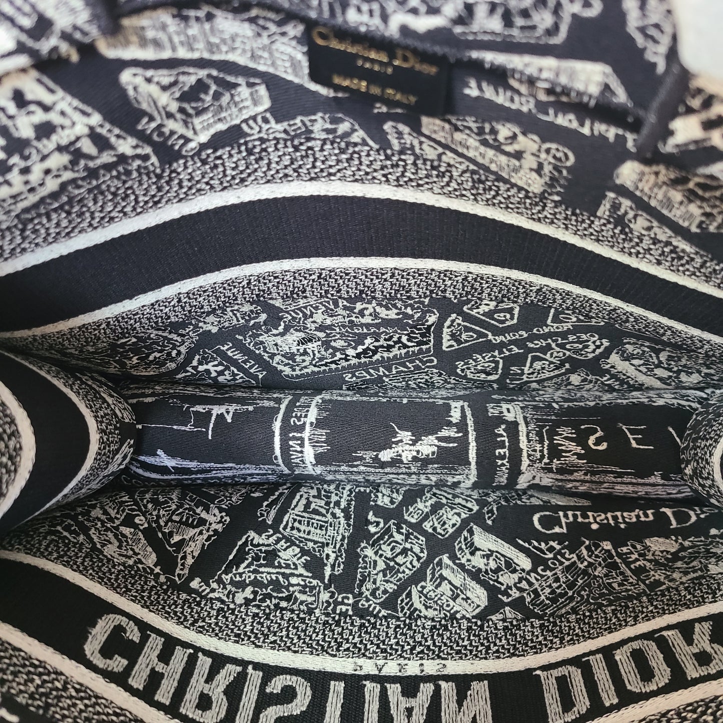 Dior Booktote M