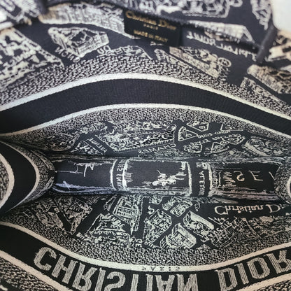 Dior Booktote M