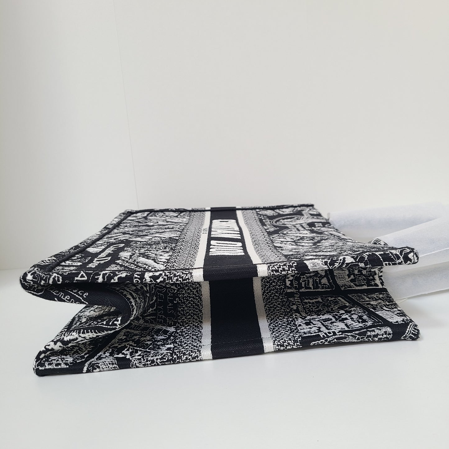 Dior Booktote M