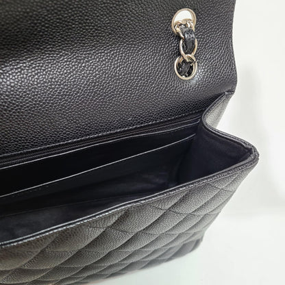 CHANEL Classic Single Flap 30 cm – Caviar Leather