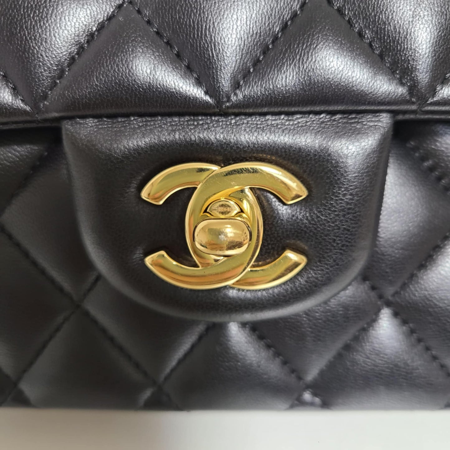 Chanel LambSkin Classic Double Flap Size (M) Gold-hardware