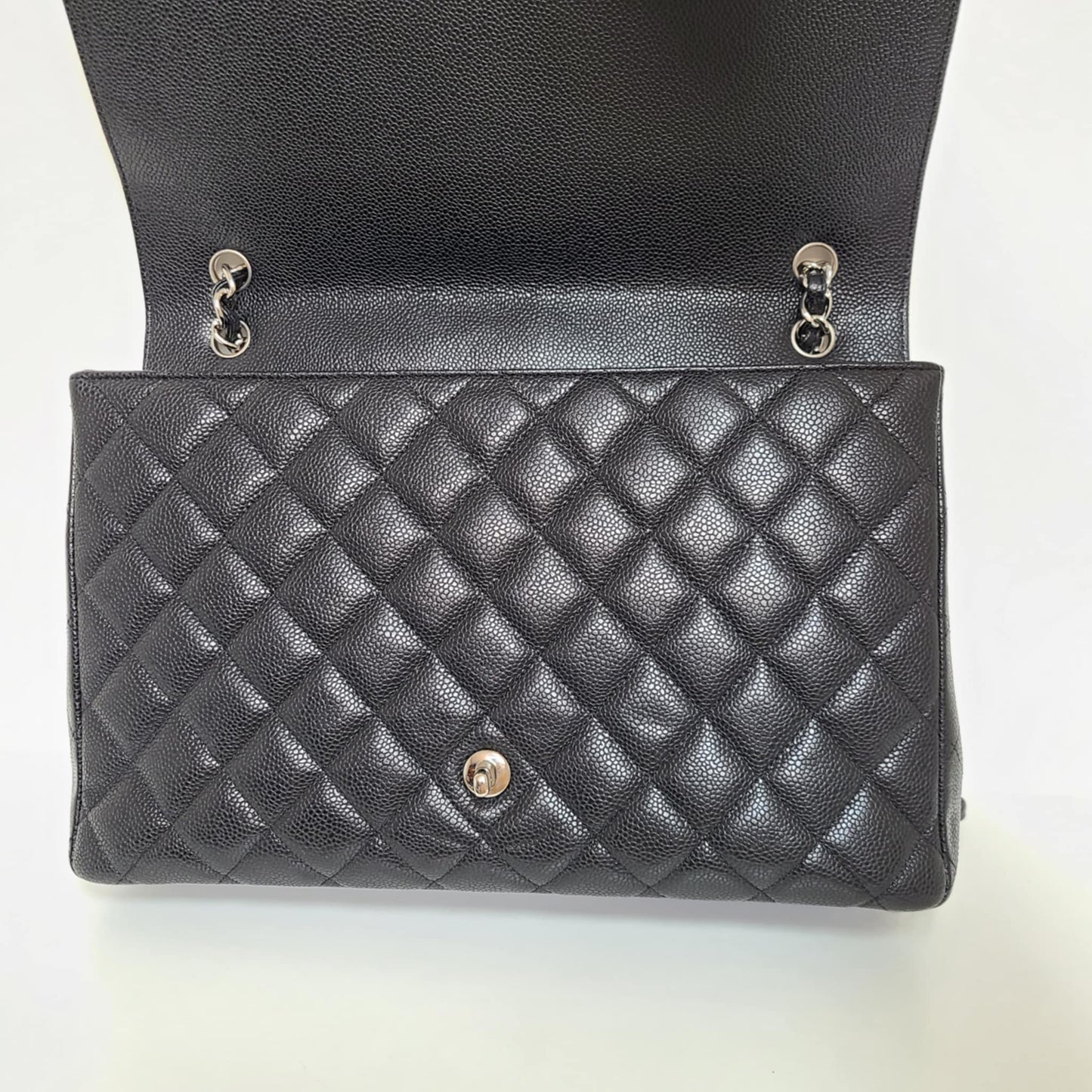 CHANEL Classic Single Flap 30 cm – Caviar Leather