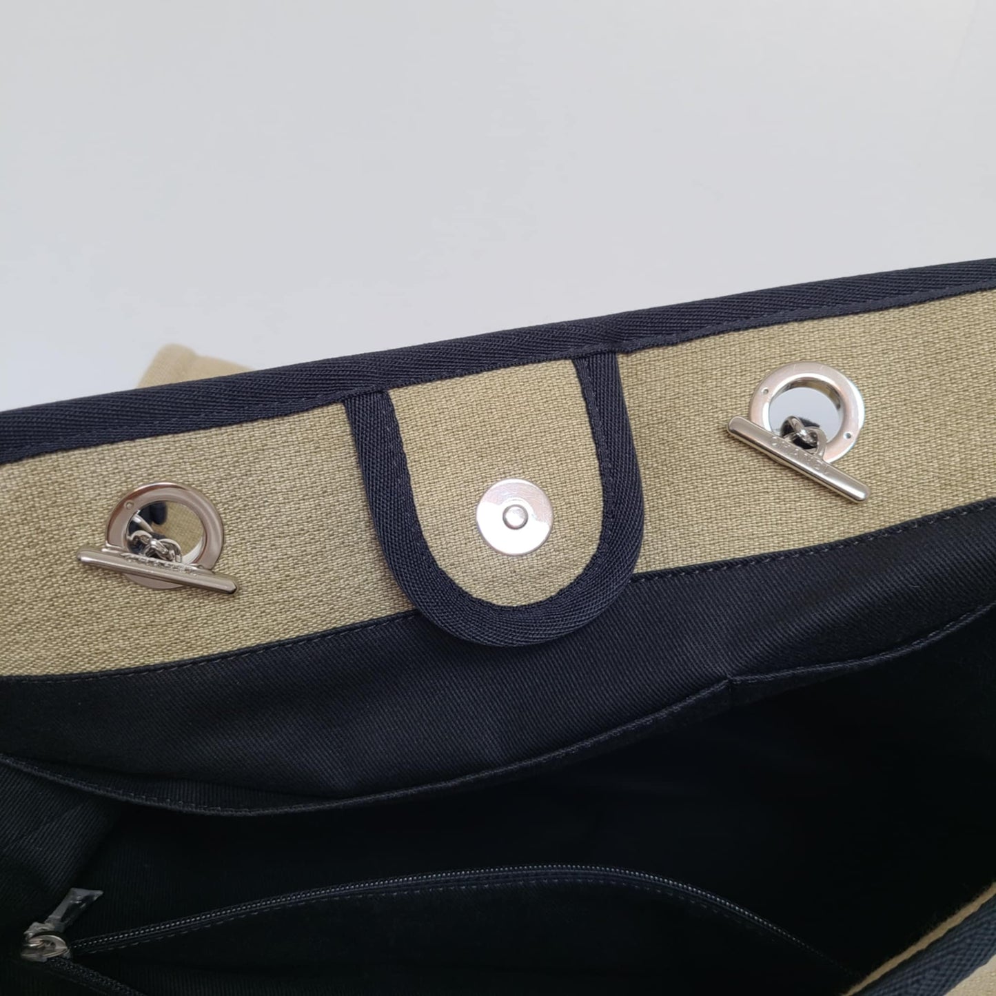 CHANEL Deauville Tote